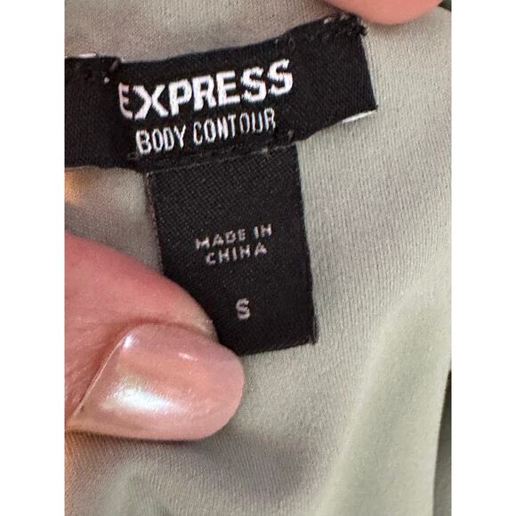 Express sage green short sleeves top size Small - Picture 3 of 11